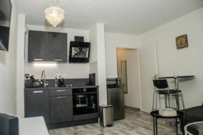 SOBNB- COURRIARD 17- Appart-hôtel 4pers au centre d'Annemasse.